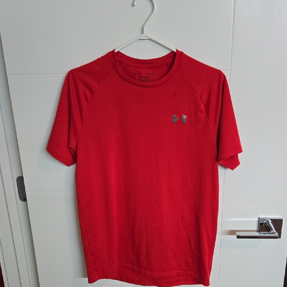 Under Armour Men's Red Tech Tee Small